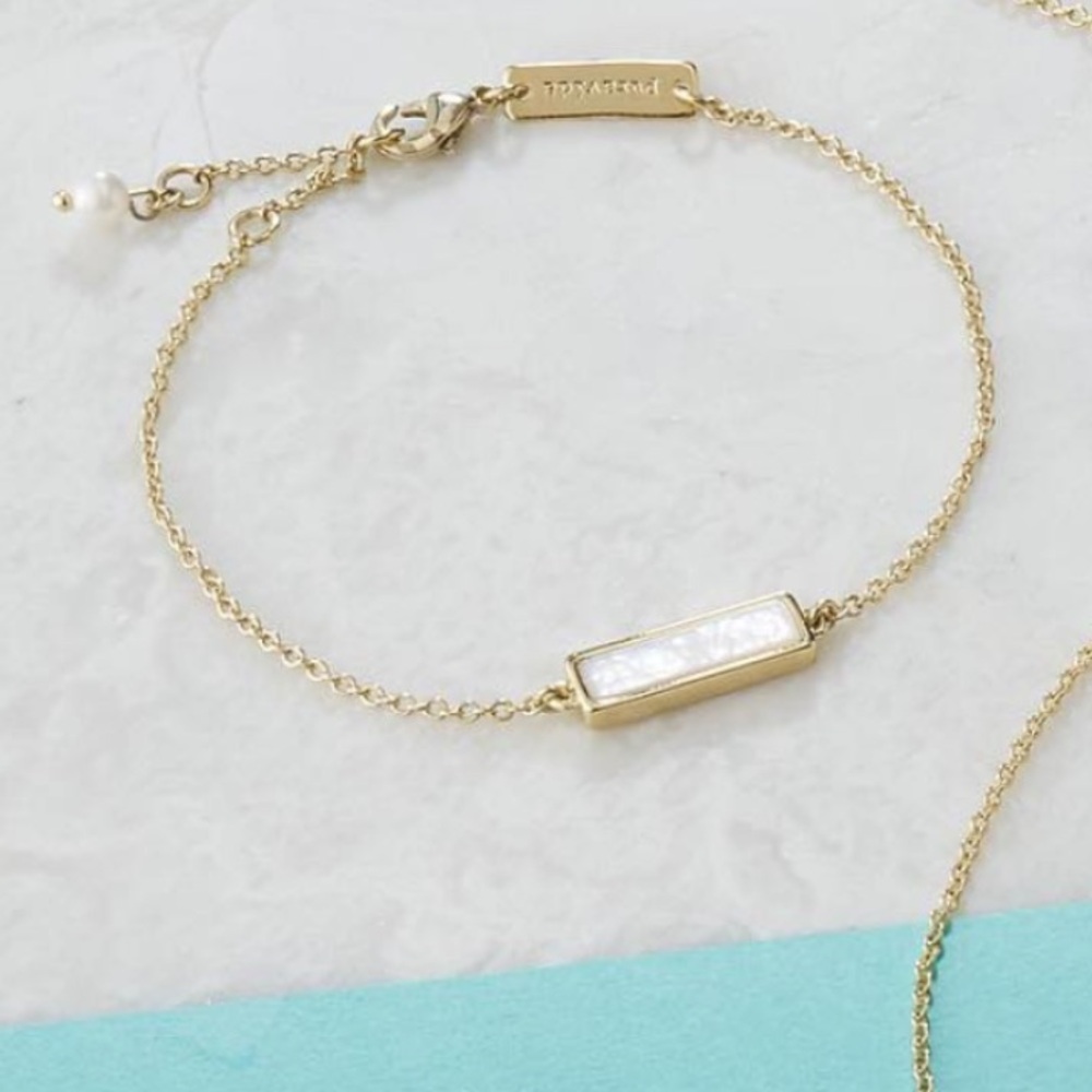 Pura Vida Mother of Pearl Stone Bracelet